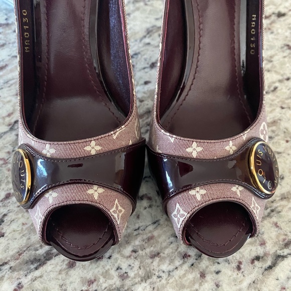 Louis Vuitton Vintage Peep Toe Heel - Picture 3 of 6